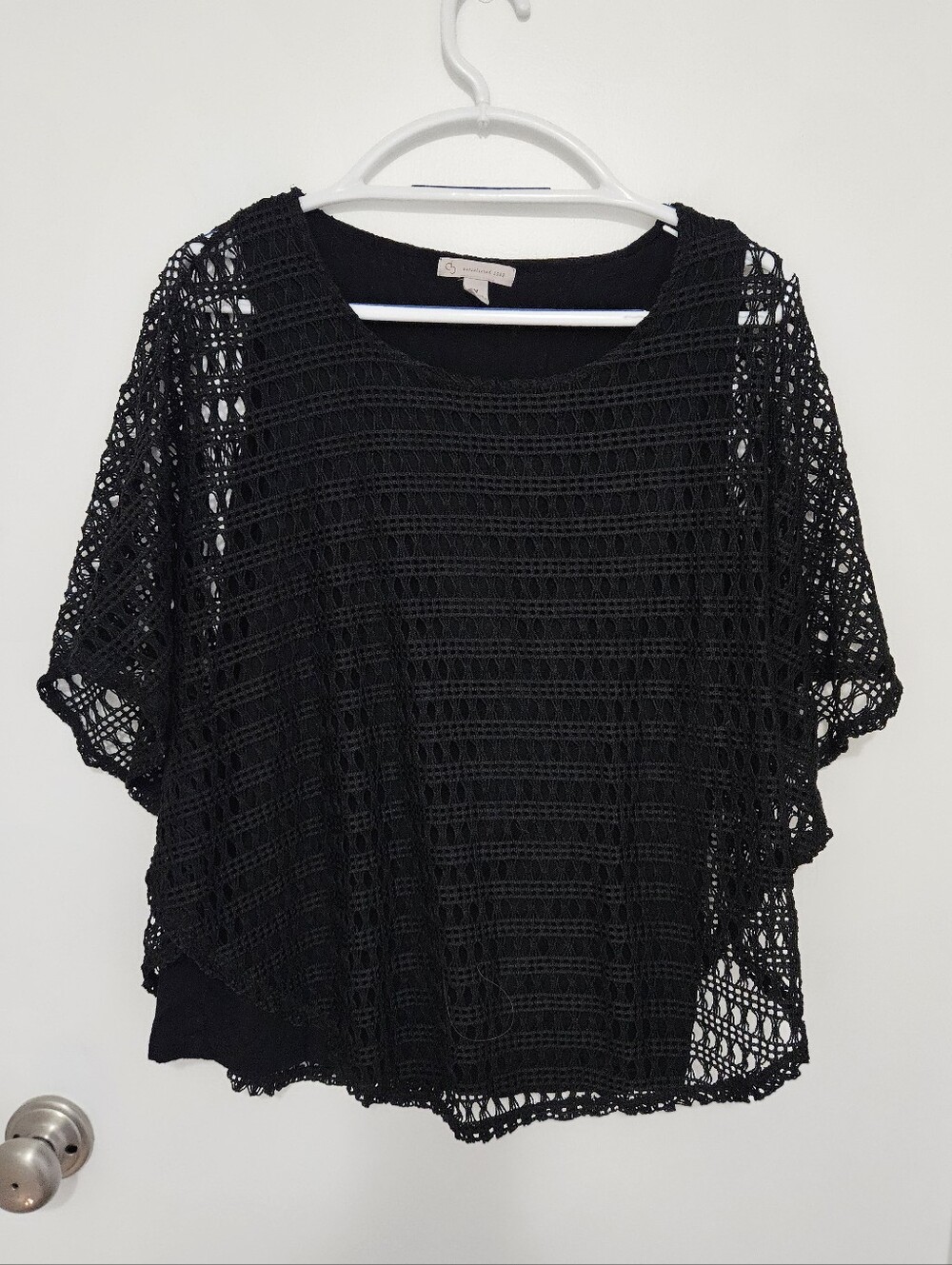 Dress Barn Black Crochet Overlay With Tank Top Underneath. Medium‎